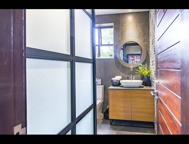 4 BEDROOM HOUSE FOR SALE IN COPPERLEAF ESTATE